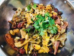 -川山城麻辣香锅(鼎汇美食城店)