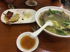 -小姜锅贴(凤凰街店)