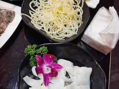 -唯爱KTV聚会餐厅(仙林东城汇店)