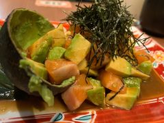 三文鱼牛油果沙拉-玄白·炭烤活鳗(上海首店)