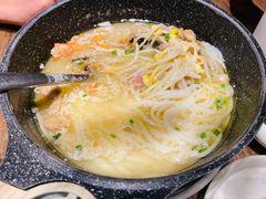 云南过桥米线-云海肴云南菜(浦江欢乐颂店)