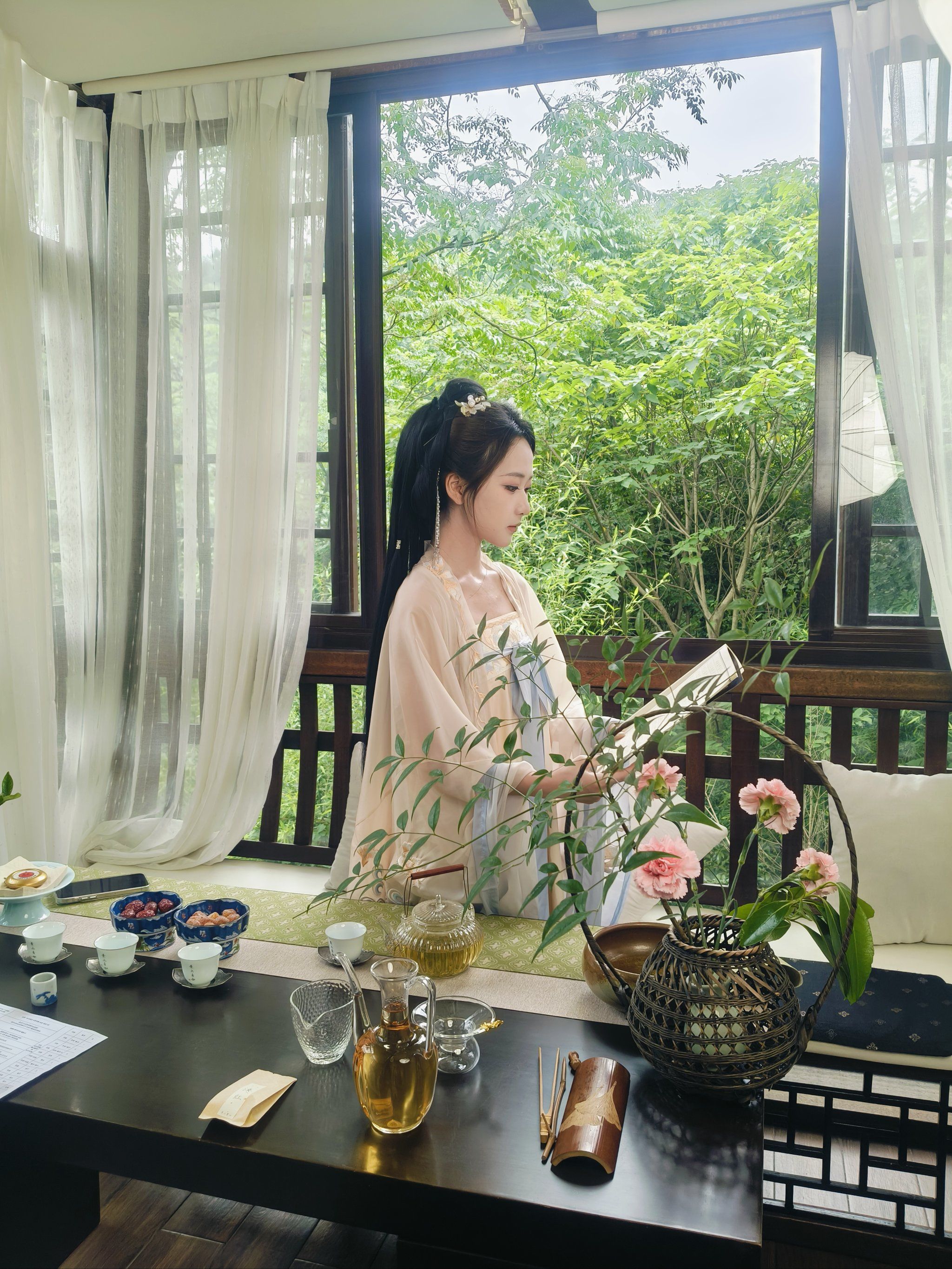 拍照喝茶真不错,茶艺师小姐姐也很温柔,环境棒