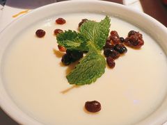 红豆双皮奶-马邦子·紫苏烤鱼(恒隆广场店)
