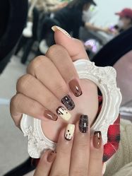 -芊屿芊浔美甲