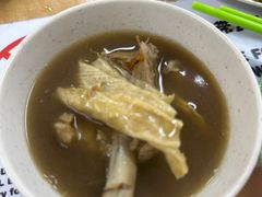 -明记烧鱼美味店