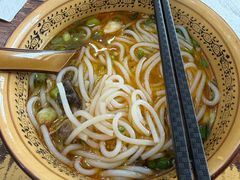 -正宗李家土鸡米线店