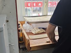 -歹歹的加个面过油肉拌面