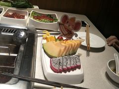 -海底捞火锅鲜切牛肉主题店(长寿路店)