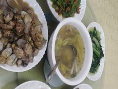 -湘里湘亲饭店(闸坡店)