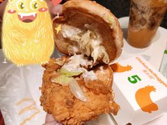 麦辣鸡腿堡-麦当劳(东大桥店)
