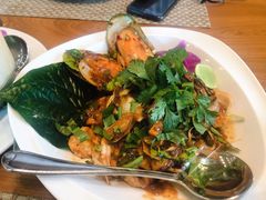 -Chom Cafe and Restaurant