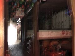 -东巴婆婆云南鱼豆花火锅(大东门店)