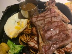 菲力牛排配经典牛仔排-半秋山西餐厅(巴南万达广场店)