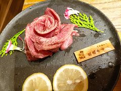 玫瑰牛舌-黑牛の店·和牛烧肉(大悦城店)