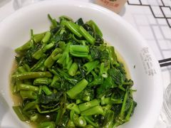 -靓虾二哥长沙地标小龙虾(五一广场店)