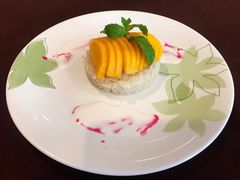 -Neary Khmer Restaurant