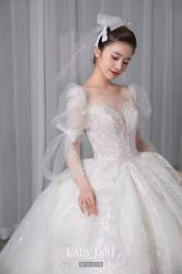 -Lady  Jane高端婚纱礼服馆