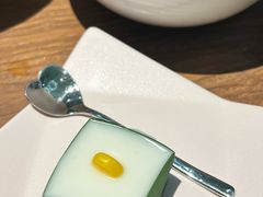 -樾餐厅泰式海鲜火锅(民歌湖店)