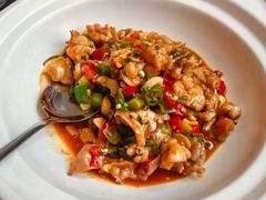 -鱼鲜饭香·招牌汽锅剁椒鱼头王