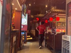 -川流不息·地道川菜·小龙虾(新松江路店)