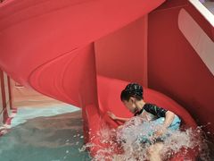 -涨巢·潮玩水疗局