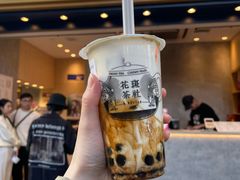 黑糖珍珠厚鲜奶-花斑茶社(旺角店)
