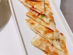 烟熏鸡肉芝士薄饼-噹噹呀咪咖喱屋(南京东路店)