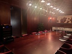 -恰餐厅及酒吧 CHAR Bar & Grill (北京丽都皇冠假日店)
