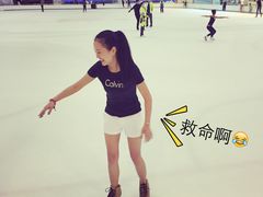 -冰纷万象滑冰场(深圳万象城店)