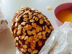 坚果“遇见”杂粮-多乐之日(和平伊势丹店)