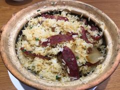 腊肉煲仔饭-周锦记广式餐厅
