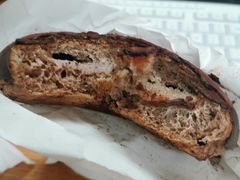 可可芋泥夹心面包-巴黎贝甜(银城东苑店)