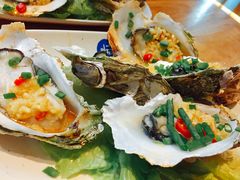 烤一口蚝-路边摊小炉子烧烤