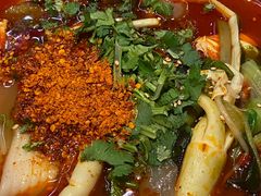 -成都你六姐·牛肉冒菜(上海环宇荟店)