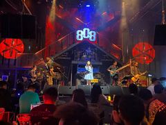 -808 LiveHouse