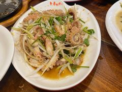 葱拌八带-老东镇啤酒屋海鲜加工·蒸汽海鲜·海鲜烧烤(台东店)