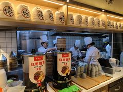 -馋三尺蟹粉小笼(人民广场店)