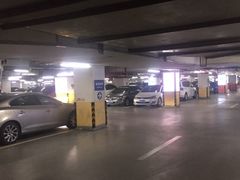 -中山公园-龙之梦停车场