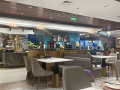 -金马门国际美食百汇(珞喻路店)