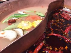 -山城鼎重庆老火锅(西安钟楼店)