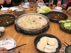 -去吃小龙虾·江湖菜·烧烤(南滨路店)
