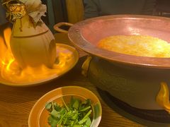 灶膛罐罐牛腩-吃饭皇帝大土家民族菜(正大广场店)
