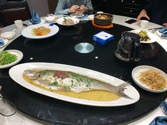 -海鸿荟·沿江菜(中山北路店)