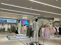 -百联奥特莱斯广场(武汉盘龙店)