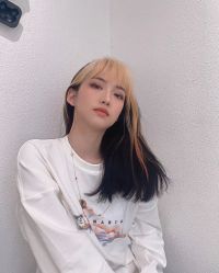 -HANYI韩艺形象店