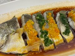 双味蒸野化大黄鱼-品海楼·大连海胆锅贴馆(东港店)
