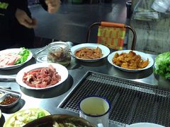 -马路牙子地桌烤肉(工体店)