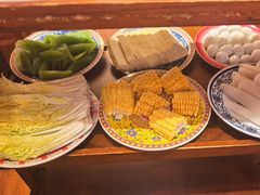 -沸炉重庆老火锅(军事博物馆店)