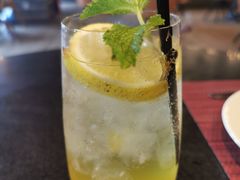 -WOLFGANG PUCK KITCHEN & BAR(迪士尼小镇店)