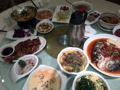 满桌的菜-祥记·苏帮菜·松鼠桂鱼(湖畔天城店)